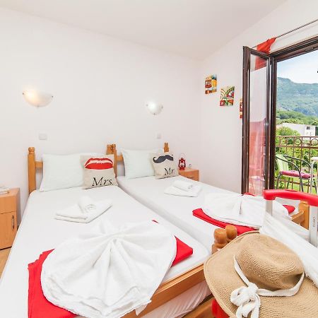 Apartments Viktorija Petrovac Zewnętrze zdjęcie